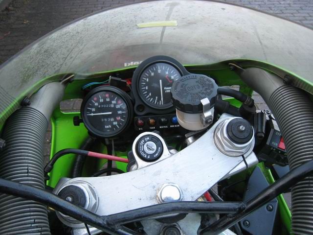 ZXR 400 H1 in Green, White and Blue - ZXR 400 H1 in Green, White and Blue -